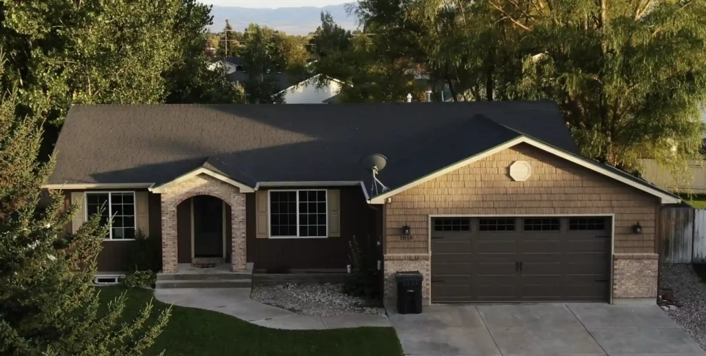 photo of house with a new roof to show financing for new roof