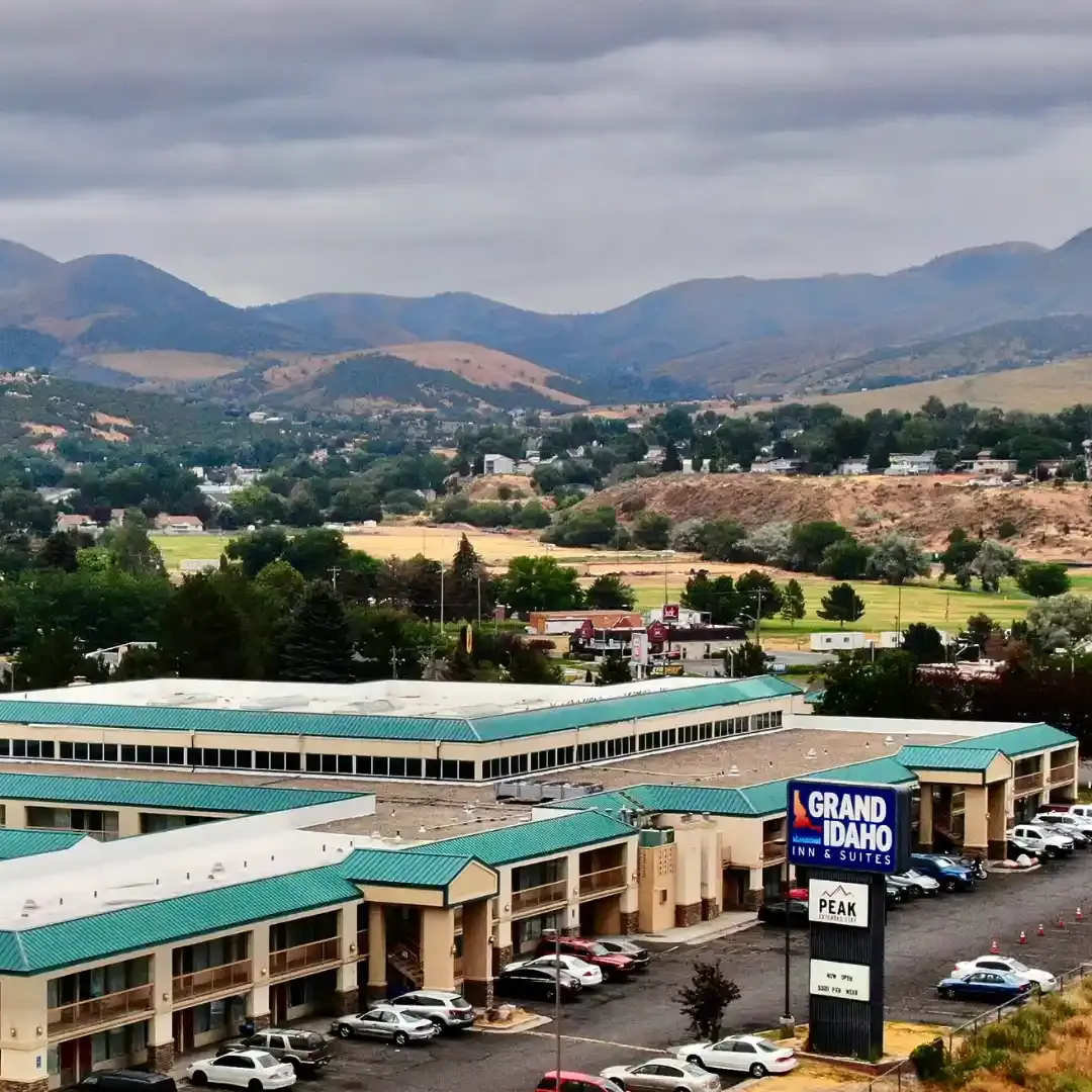 Commercial building with a new Roof done by CCX Roofing in Teton Idaho